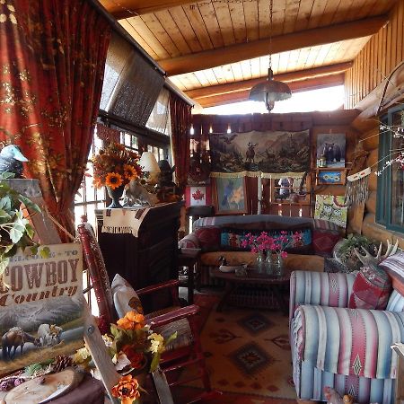 Idle Spurs Log Cabin Bed & Breakfast Black Diamond Exteriér fotografie