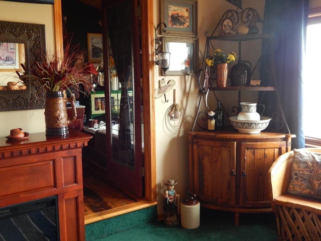 Idle Spurs Log Cabin Bed & Breakfast Black Diamond Pokoj fotografie